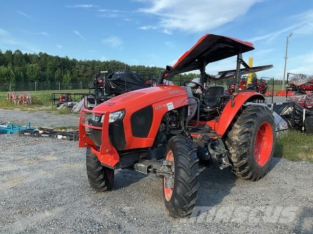Kubota M5-111D コンパクトトラクター