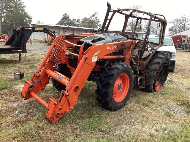 Kubota M5-111D コンパクトトラクター