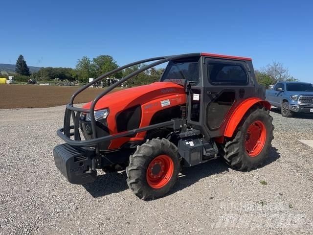 Kubota M5-111N トラクター