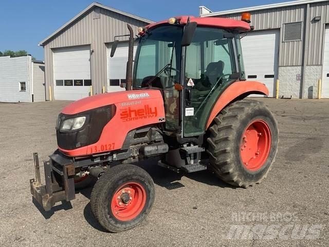 Kubota M6040 コンパクトトラクター