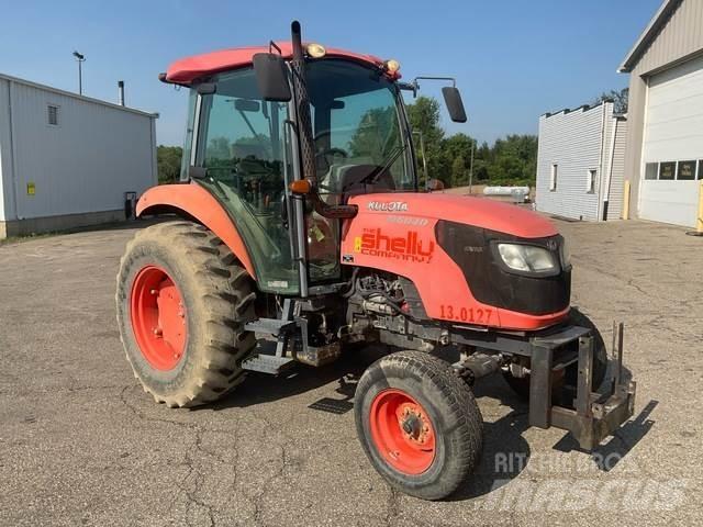 Kubota M6040 コンパクトトラクター