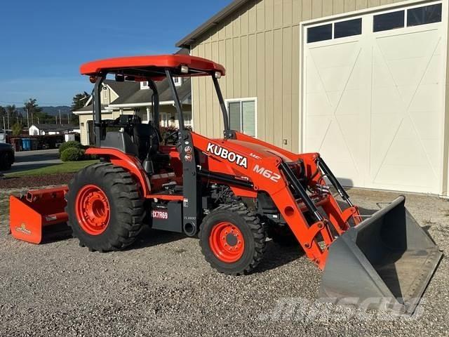 Kubota M62 コンパクトトラクター