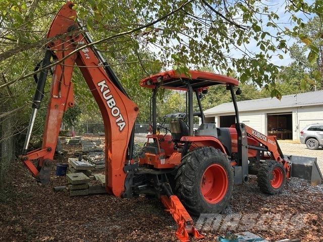Kubota M62 トラクター