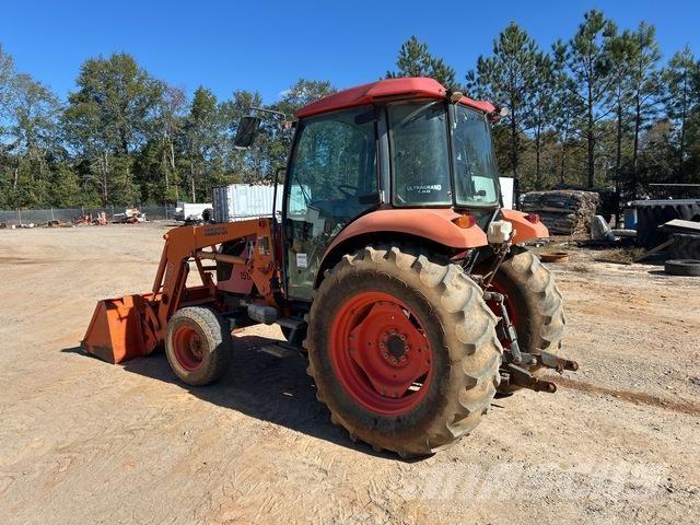 Kubota M7040F トラクター