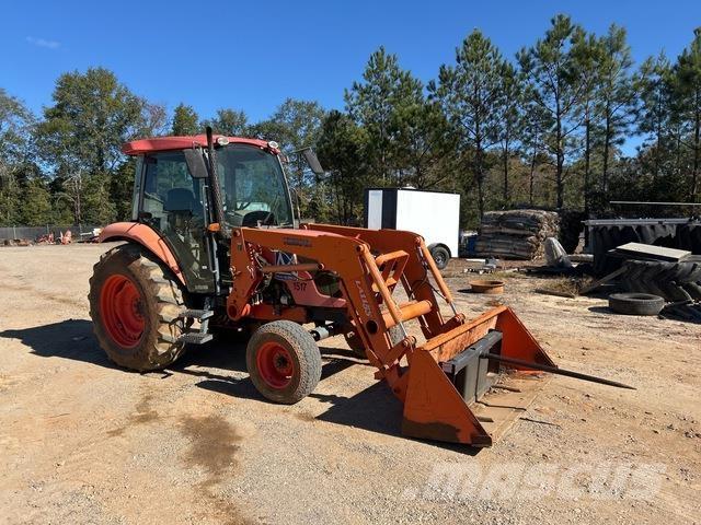 Kubota M7040F トラクター