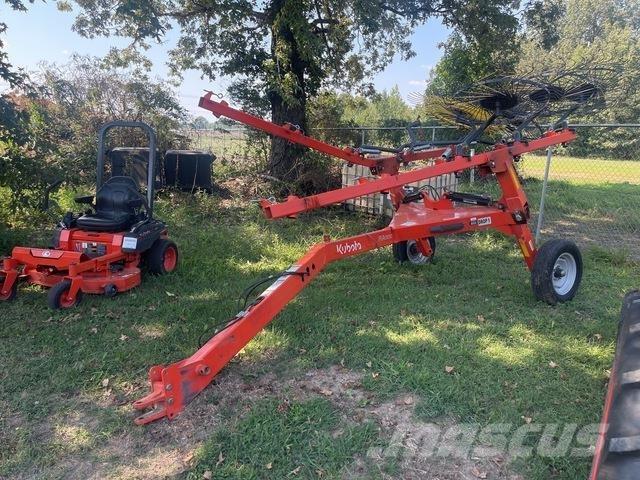 Kubota RA110CR テッダー・テッダーレーキ