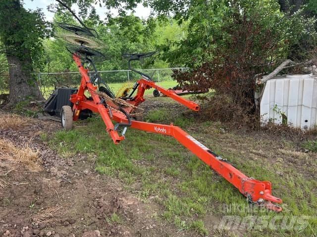 Kubota RA210CR テッダー・テッダーレーキ