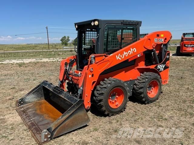 Kubota SSV75 スキッドステアローダー