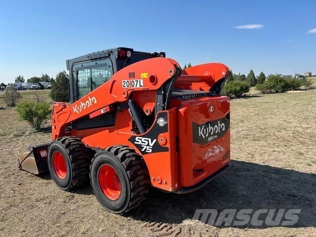 Kubota SSV75 スキッドステアローダー