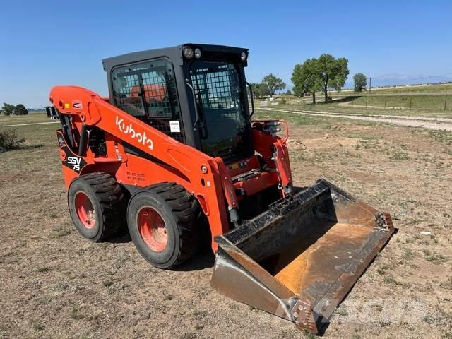 Kubota SSV75 スキッドステアローダー