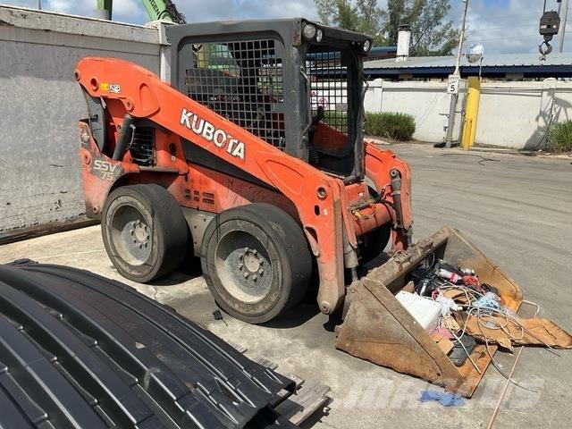 Kubota SSV75 スキッドステアローダー