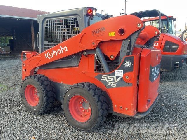 Kubota SSV75 スキッドステアローダー