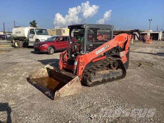 Kubota SVL65-2 スキッドステアローダー