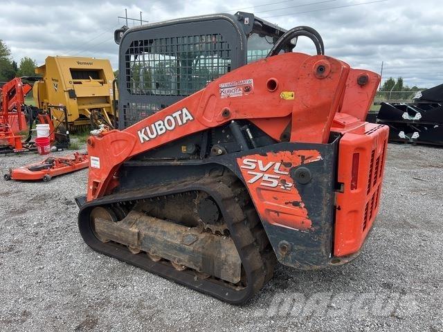 Kubota SVL75-2 スキッドステアローダー
