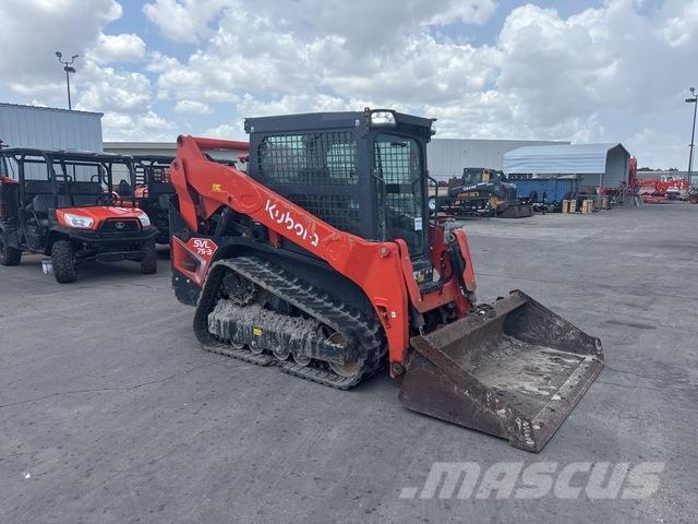 Kubota SVL75-3 スキッドステアローダー