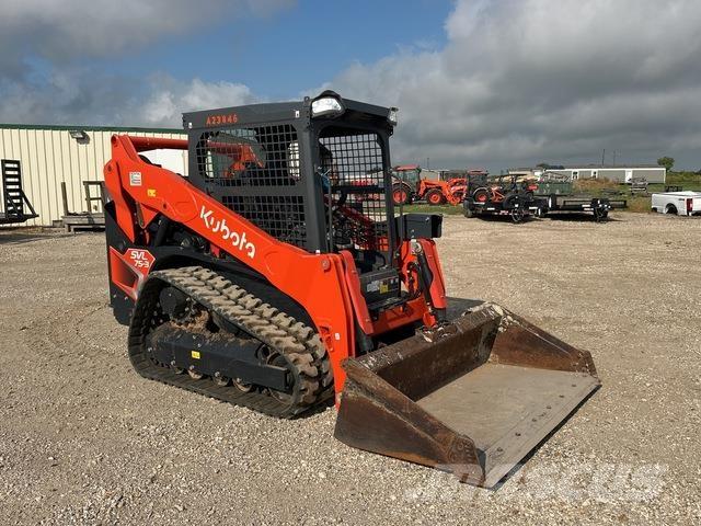 Kubota SVL75-3 スキッドステアローダー