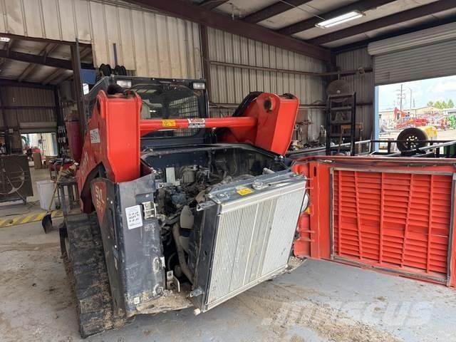 Kubota SVL97-2 スキッドステアローダー