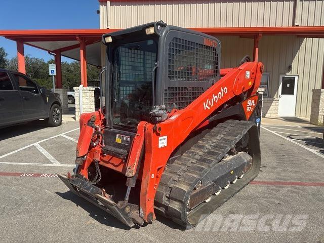 Kubota SVL97-2 スキッドステアローダー