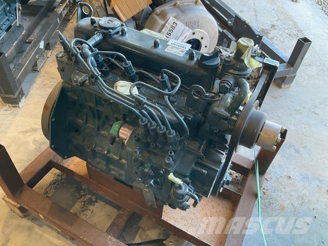 Kubota V1505 エンジン