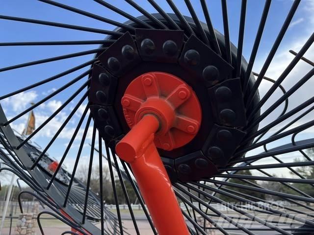 Kuhn SR110 GII テッダー・テッダーレーキ