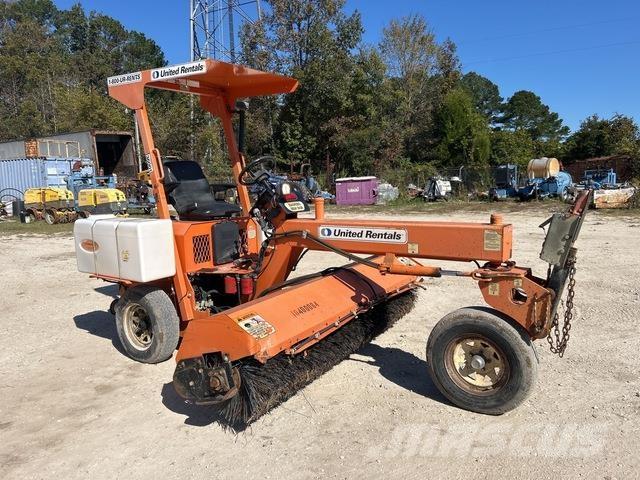 Lay-Mor SM 300 屋内用スイーパー