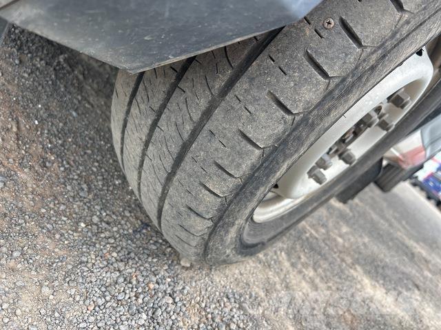 LDV Deliver 9 パネルバン