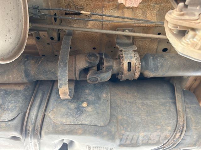 LDV Deliver 9 パネルバン