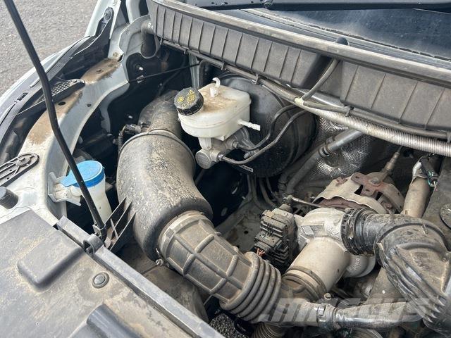 LDV Deliver 9 パネルバン