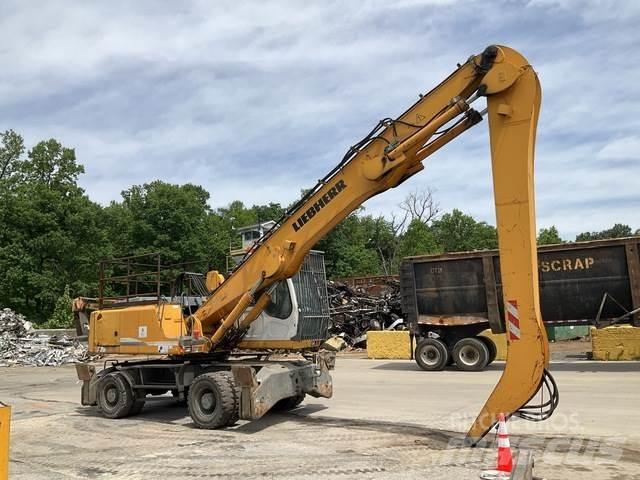 Liebherr A924C 廃棄物／工業産廃処理機