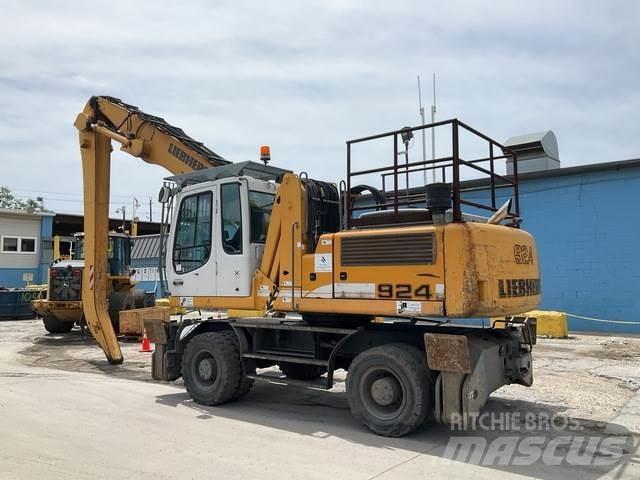 Liebherr A924C 廃棄物／工業産廃処理機