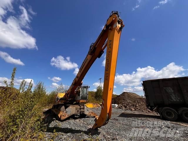 Liebherr A934C 廃棄物／工業産廃処理機