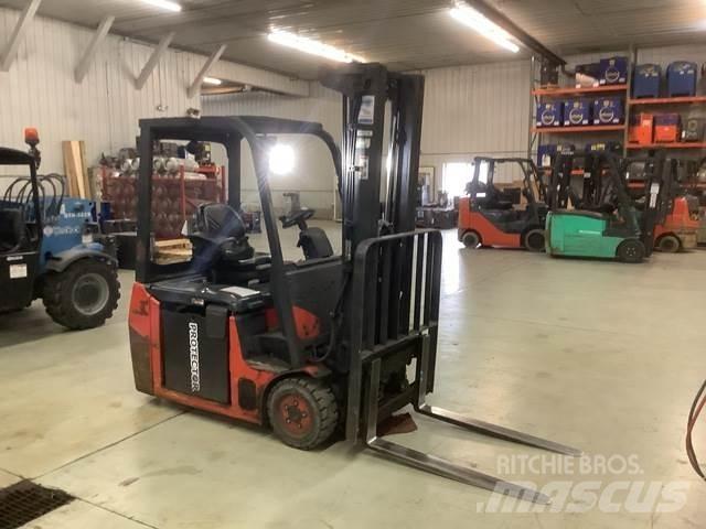 Linde E18 バッテリーフォークリフト