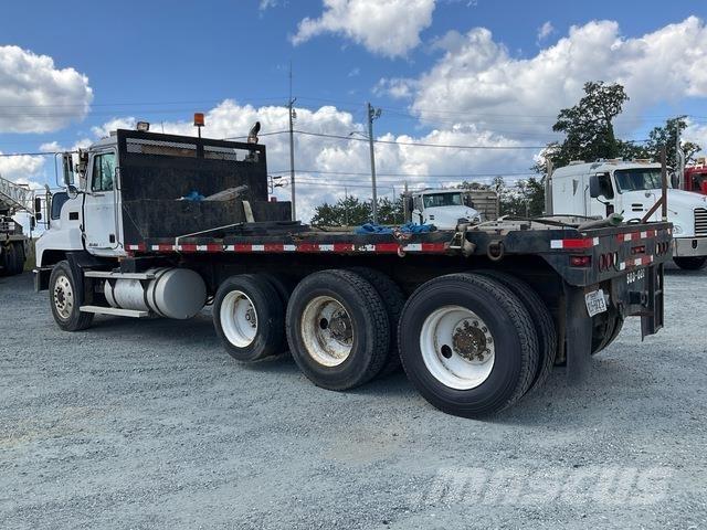 Mack CH 613 平ボディー