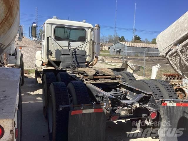 Mack CH613 中古トラクターヘッド | トレーラーヘッド