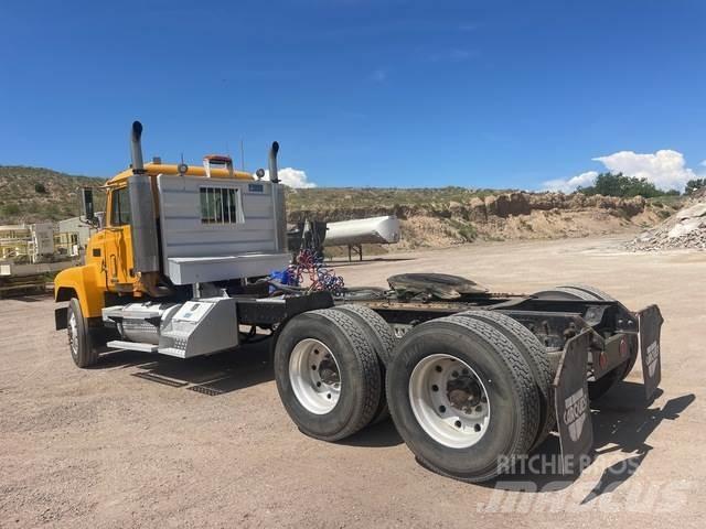 Mack CH613 中古トラクターヘッド | トレーラーヘッド