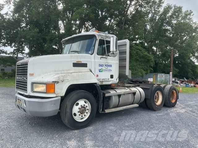 Mack CH613 中古トラクターヘッド | トレーラーヘッド
