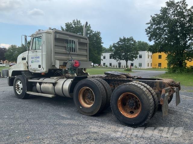 Mack CH613 中古トラクターヘッド | トレーラーヘッド