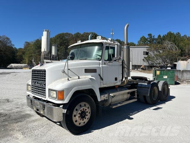 Mack CH613 中古トラクターヘッド | トレーラーヘッド