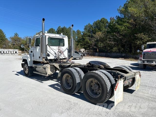 Mack CH613 中古トラクターヘッド | トレーラーヘッド