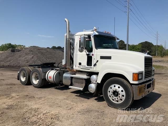 Mack CHU613 中古トラクターヘッド | トレーラーヘッド