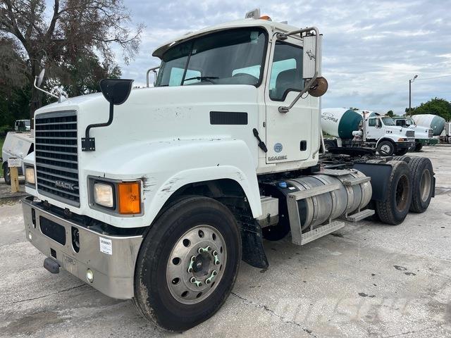 Mack CHU613 中古トラクターヘッド | トレーラーヘッド