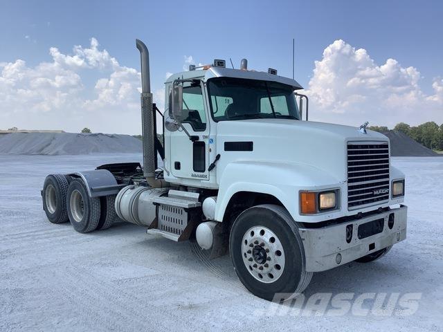 Mack CHU613 中古トラクターヘッド | トレーラーヘッド