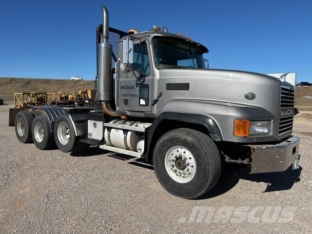 Mack CL713 中古トラクターヘッド | トレーラーヘッド