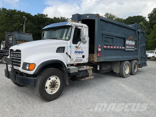 Mack CV 塵芥車、パッカー車