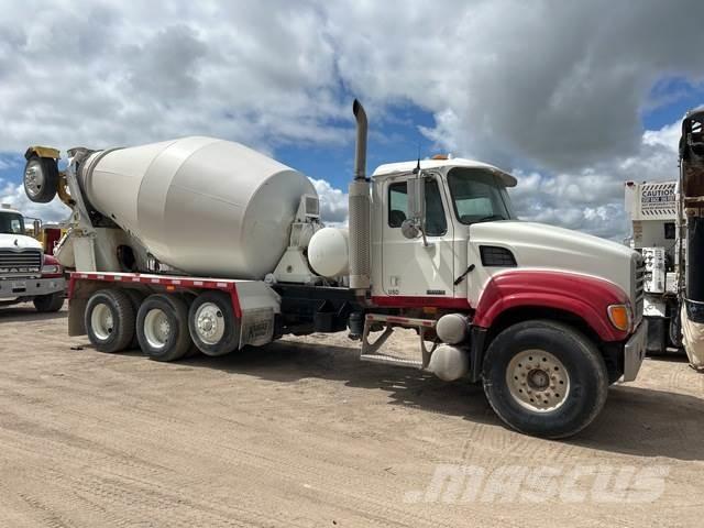 Mack CV513 その他トラック