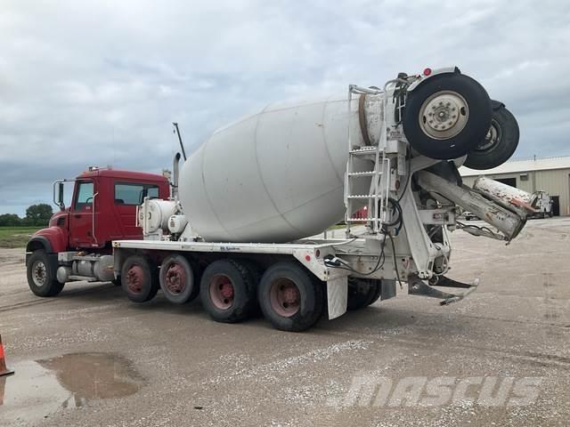 Mack CV513 その他トラック