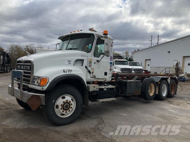 Mack CV713 スキップローダートラック