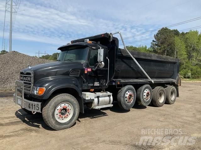 Mack CV713 ダンプ