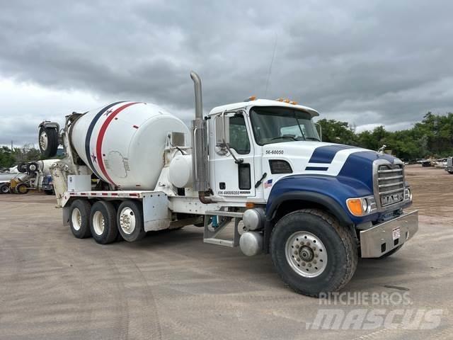 Mack CV713 その他トラック