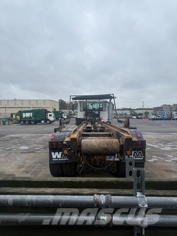 Mack CV713 スキップローダートラック